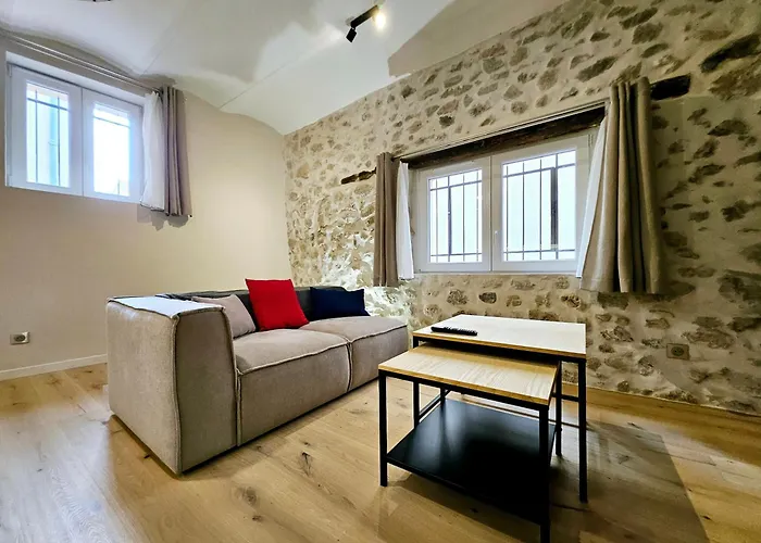 Le Rempart - T3 Dans Vieil Antibes