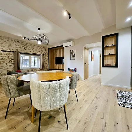 Daire Le Rempart - T3 Dans Vieil *