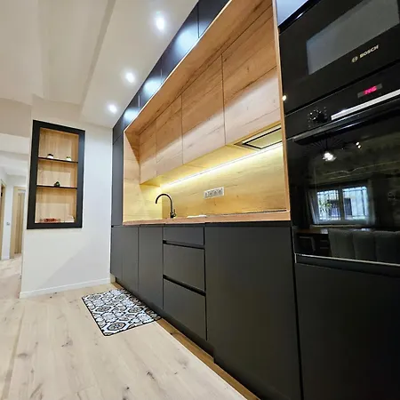 Daire Le Rempart - T3 Dans Vieil Antibes