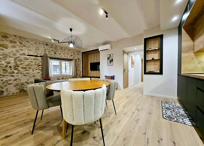 Daire Le Rempart - T3 Dans Vieil *