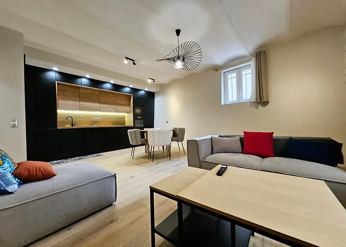 Le Rempart - T3 Dans Vieil Antibes